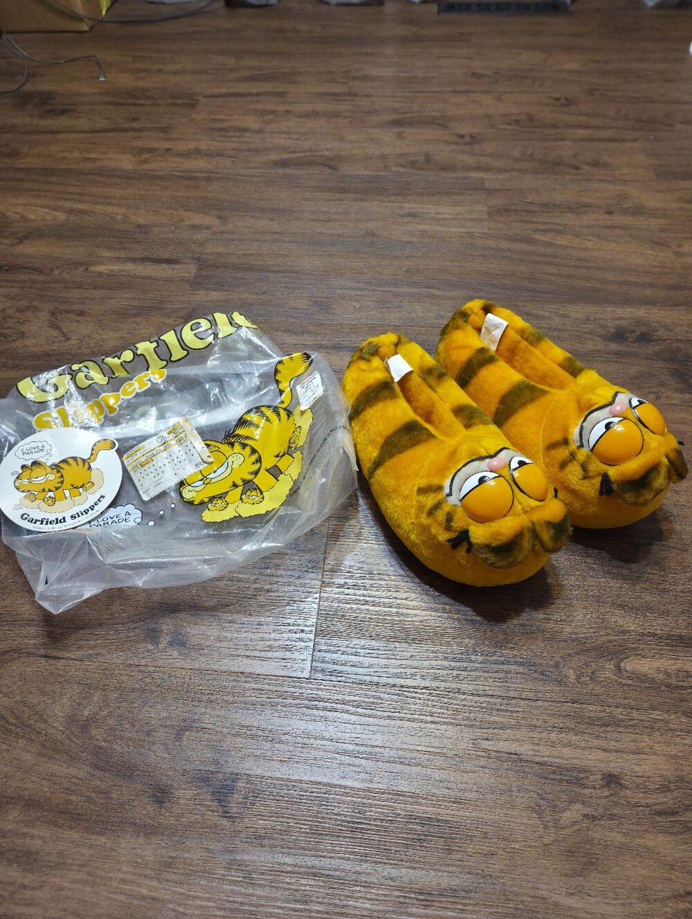 Vintage 1981 Garfield Slippers M 6 7 Never Worn With Bag And Tag